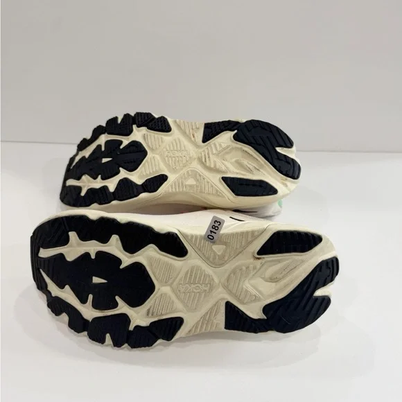 Hoka One One Arahi 8 Women’s Shoes - Picture 8 of 10